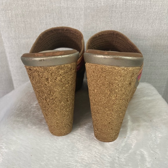 Spring Step Made in Italy 7.5
Leather Cork Wedge Sandal - Picture 4 of 9